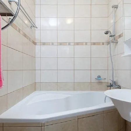 Апартаменти Ivarossa Трогір