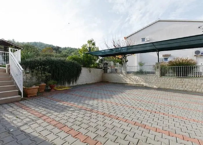 Ivarossa Appartement *